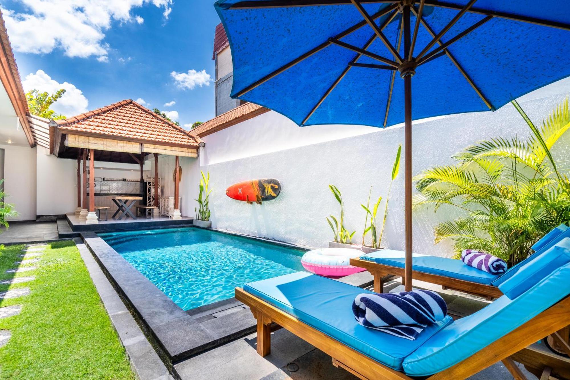 4-Bedroom Pool Villa Near Seminyak Center Exterior photo